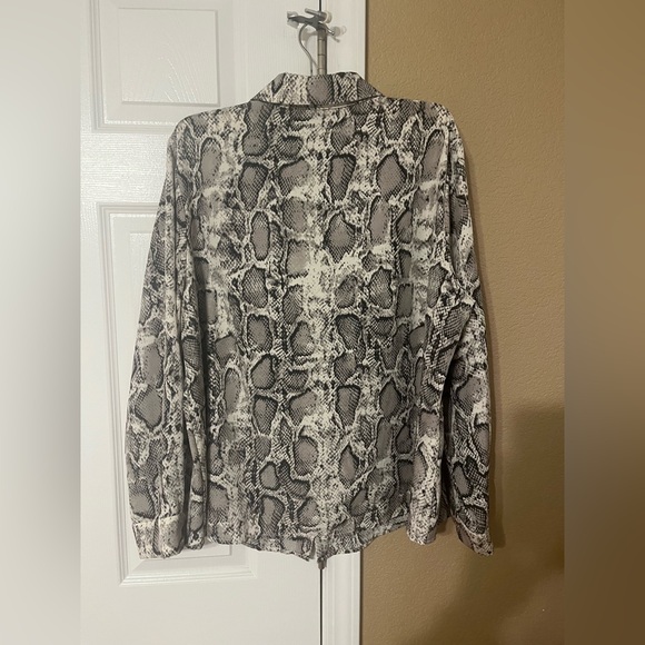 Snakeskin Button down - Picture 2 of 3